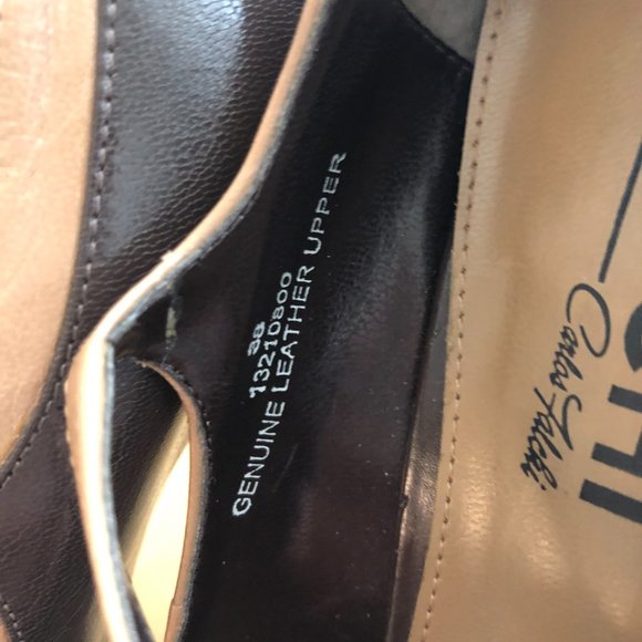 VINTAGE - Designer Mary Janes - Carlos Falchi - Picture 3 of 4